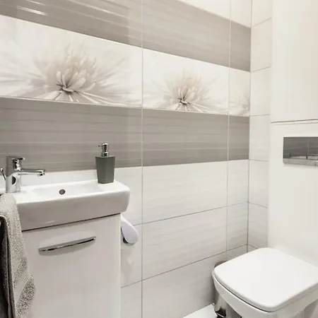 아파트 Apartament Na Urlop - Centrum - Przy Bulwarze - 500m Do Basenow *